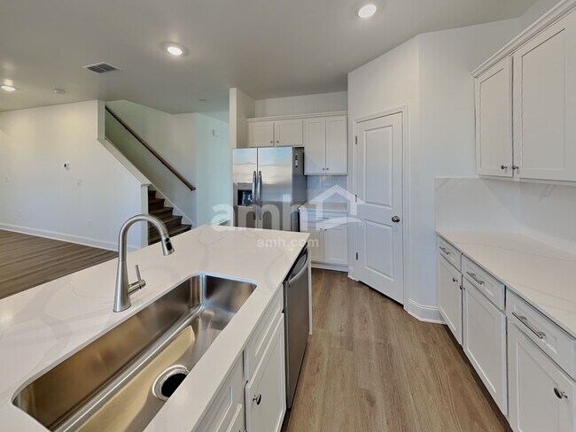 Foto del edificio - 1468 Aquamarine Dr