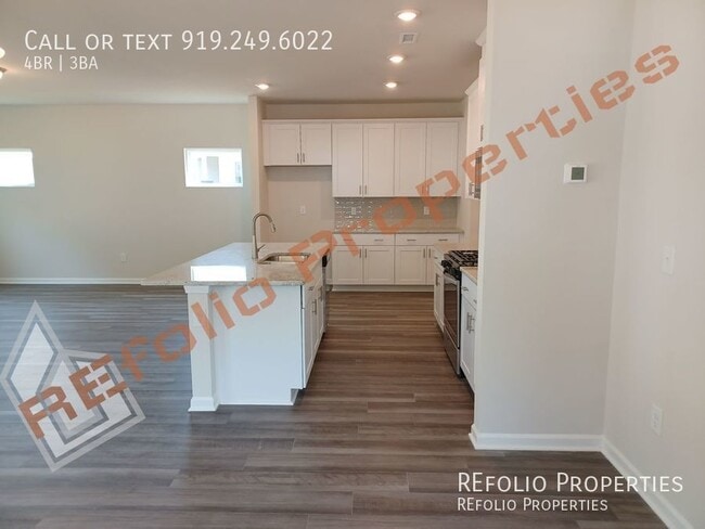 Building Photo - 2022 Built 4 Bedroom 2-Car Garage Home @ B...