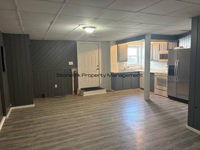 Foto del edificio - 21 Kenyon Ave