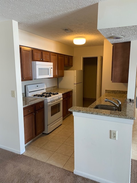 Foto del edificio - 2172 Hedgerow Rd