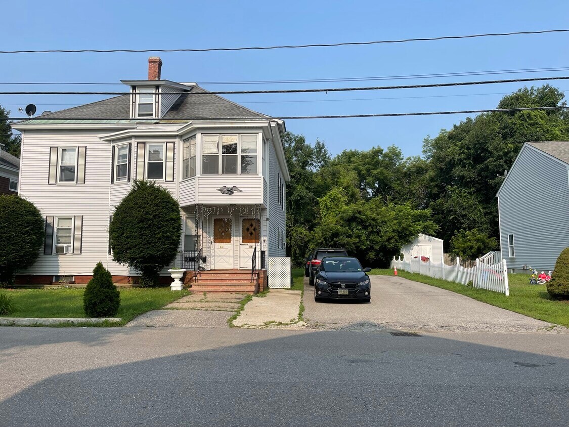 Primary Photo - 56 Blucher St