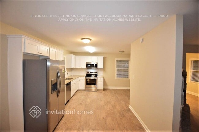 Building Photo - 1820 Suwanee Ridge Ct NW