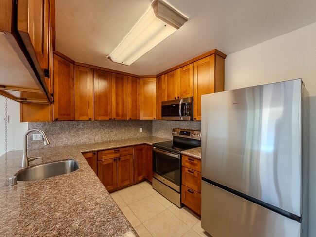 Building Photo - 3216 Phoenix Ln