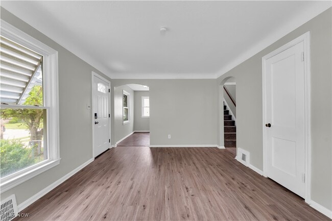 Building Photo - 2506 Brookdale Ave