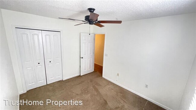 Building Photo - 464 Tradition Ln