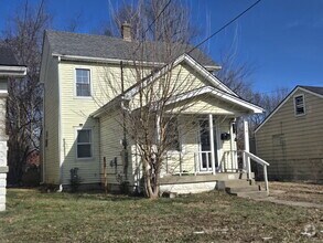 Building Photo - 3605 Larkwood Ave
