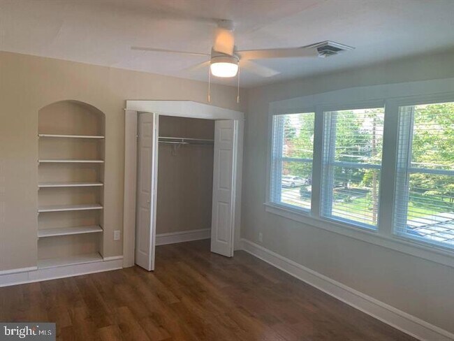 Foto del edificio - 135 Park Pl