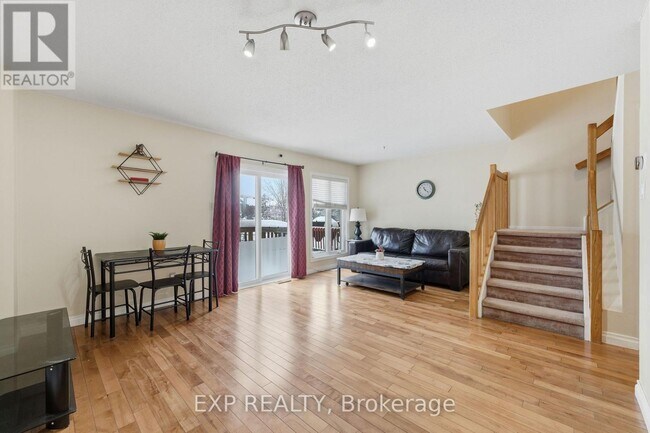 Building Photo - 1539 Briarfield Crescent