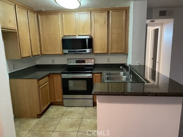 Foto del edificio - 12584 Atwood St
