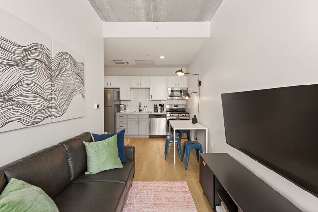Building Photo - 205 Foster Ave