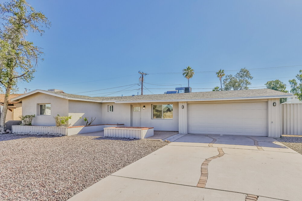 Foto principal - 825 W 19th St