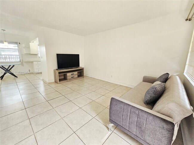 Foto del edificio - 2840 Taylor St