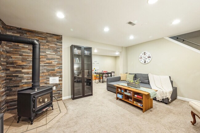 Foto del edificio - 3530 Oscars Rd