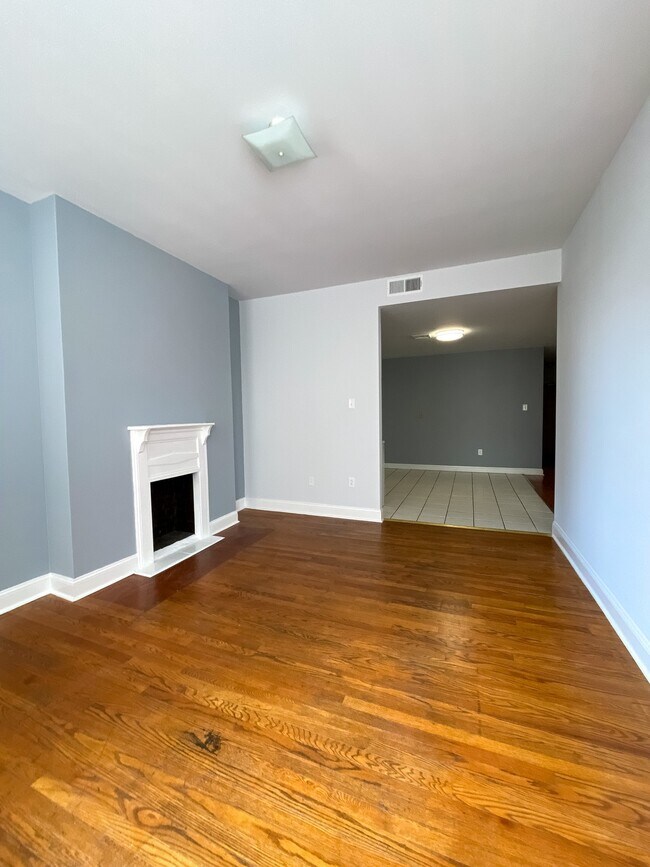 Foto del edificio - 1935 Chestnut Street, Unit 37-3F