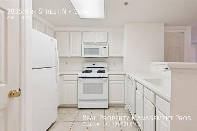 Building Photo - 3835 9th St N