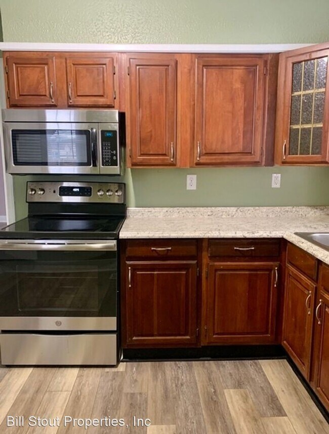 Building Photo - 2 br, 1 bath House - 2421 Lindbergh Drive