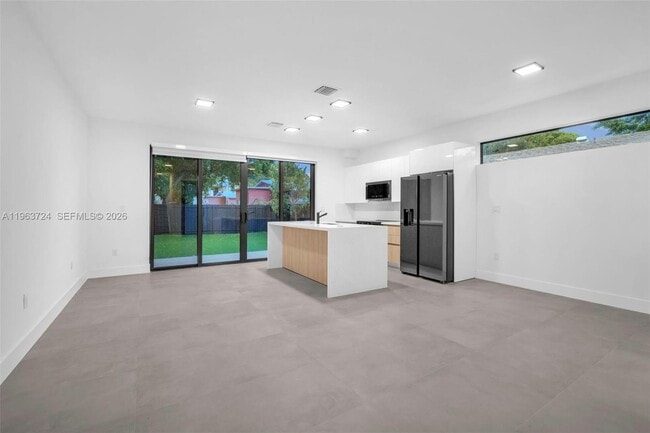 Photo - 919 NW 55th St Townhome