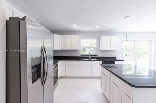 Foto del edificio - 2006 Rosa Ct