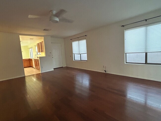 Foto del edificio - 11438 W Virginia Ave