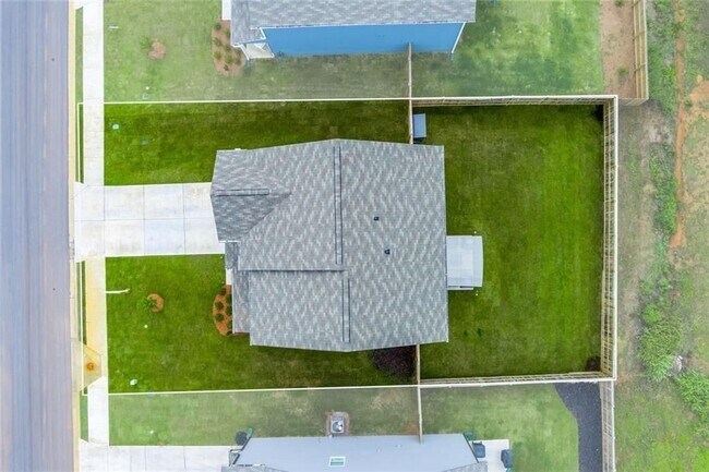 Building Photo - 317 Lucyanna Ln