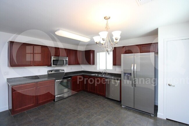Building Photo - 5849 E Desert Spoon Ln