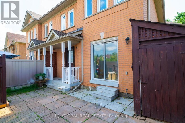 Building Photo - 63 Pressed Brick Dr