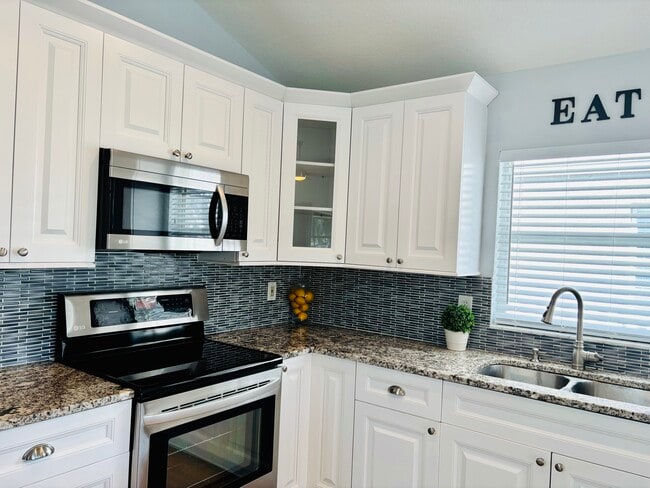 Foto del edificio - 9728 Long Meadow Dr