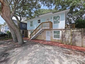 Building Photo - 208 A St