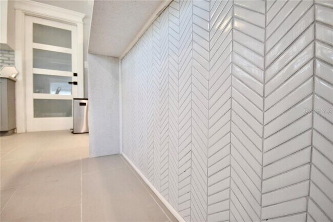 Foto del edificio - 658 64th Ave S