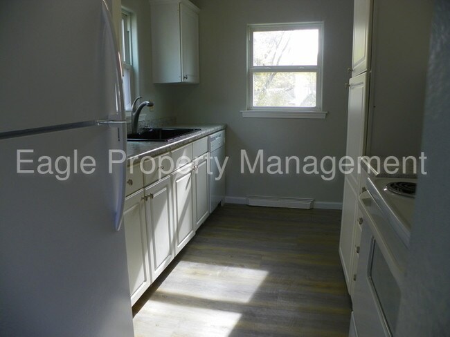 Foto del edificio - 3911 Mt Vernon Rd SE