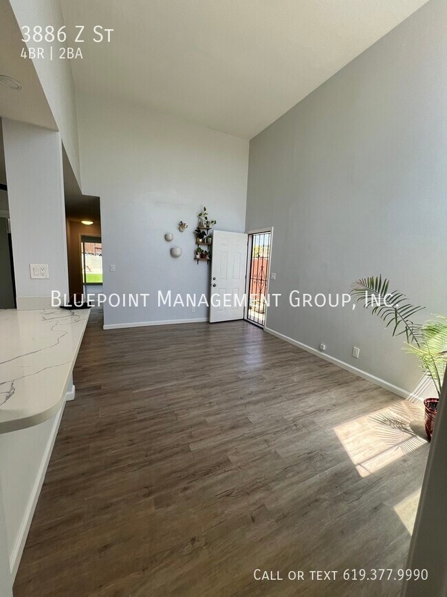 Building Photo - Centrally located San Diego Home