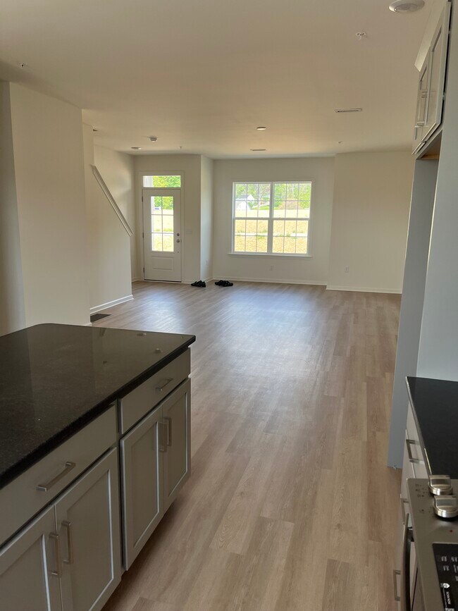 2461 Artesian Way, Neffsville, PA 17601 Townhome Rentals in