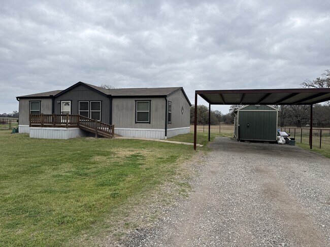 Foto del edificio - 894 FM 1395