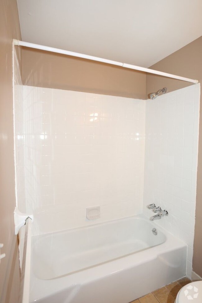 Foto del edificio - 840 SqFt 2 Bedroom Apartment