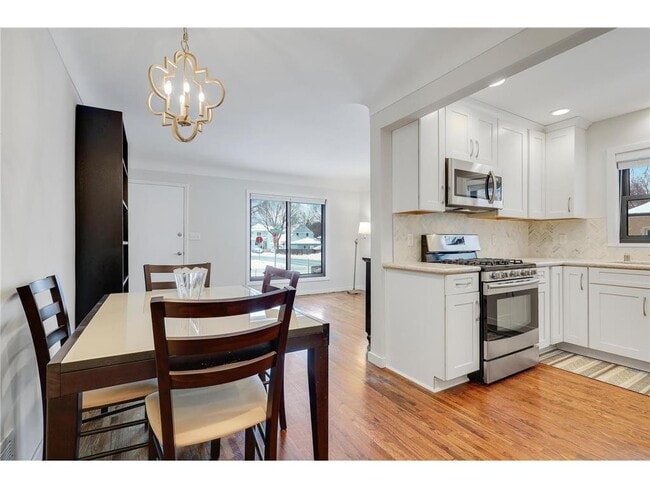 Foto del edificio - 5101 Zenith Ave S