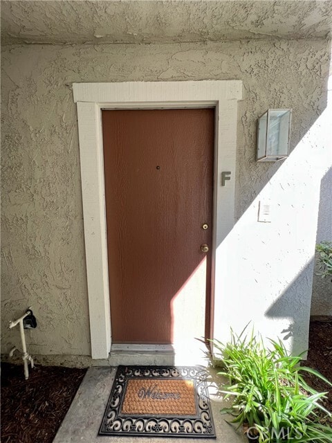 Building Photo - 550 Golden Springs Dr