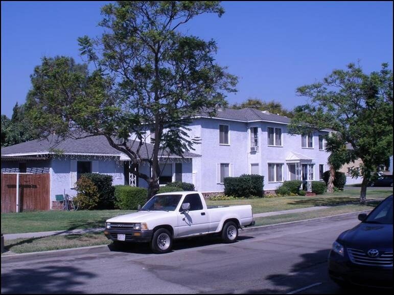 Primary Photo - 4403 Linden Ave