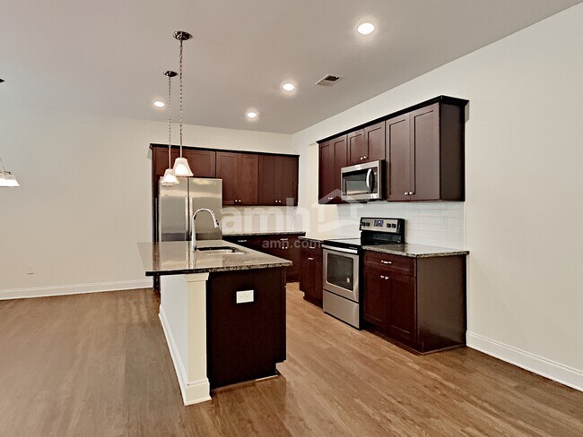 Building Photo - 117 Cobblestone Dr