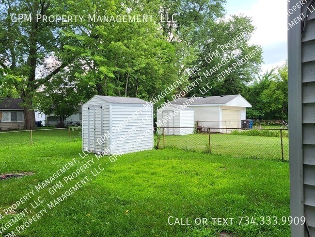 Foto del edificio - 32258 Oscoda Ct