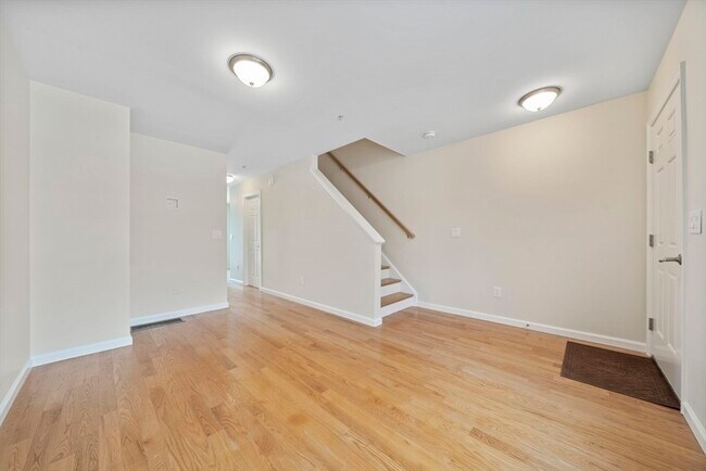 Foto del edificio - 285 Lake St