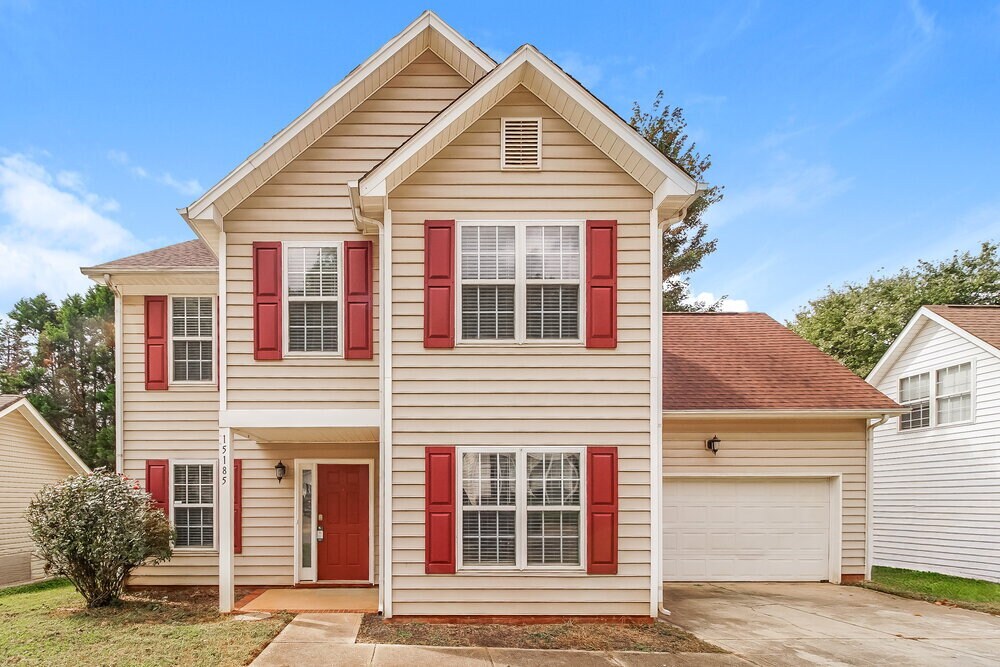 Foto principal - 15185 Tracy Beth Rd