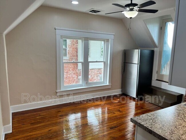 Foto del edificio - 932 Cherokee Rd