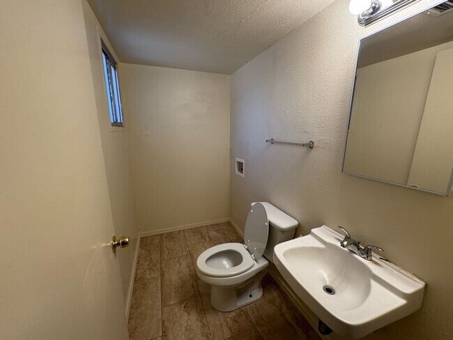 Foto del edificio - Holiday Gardens 3br Townhome