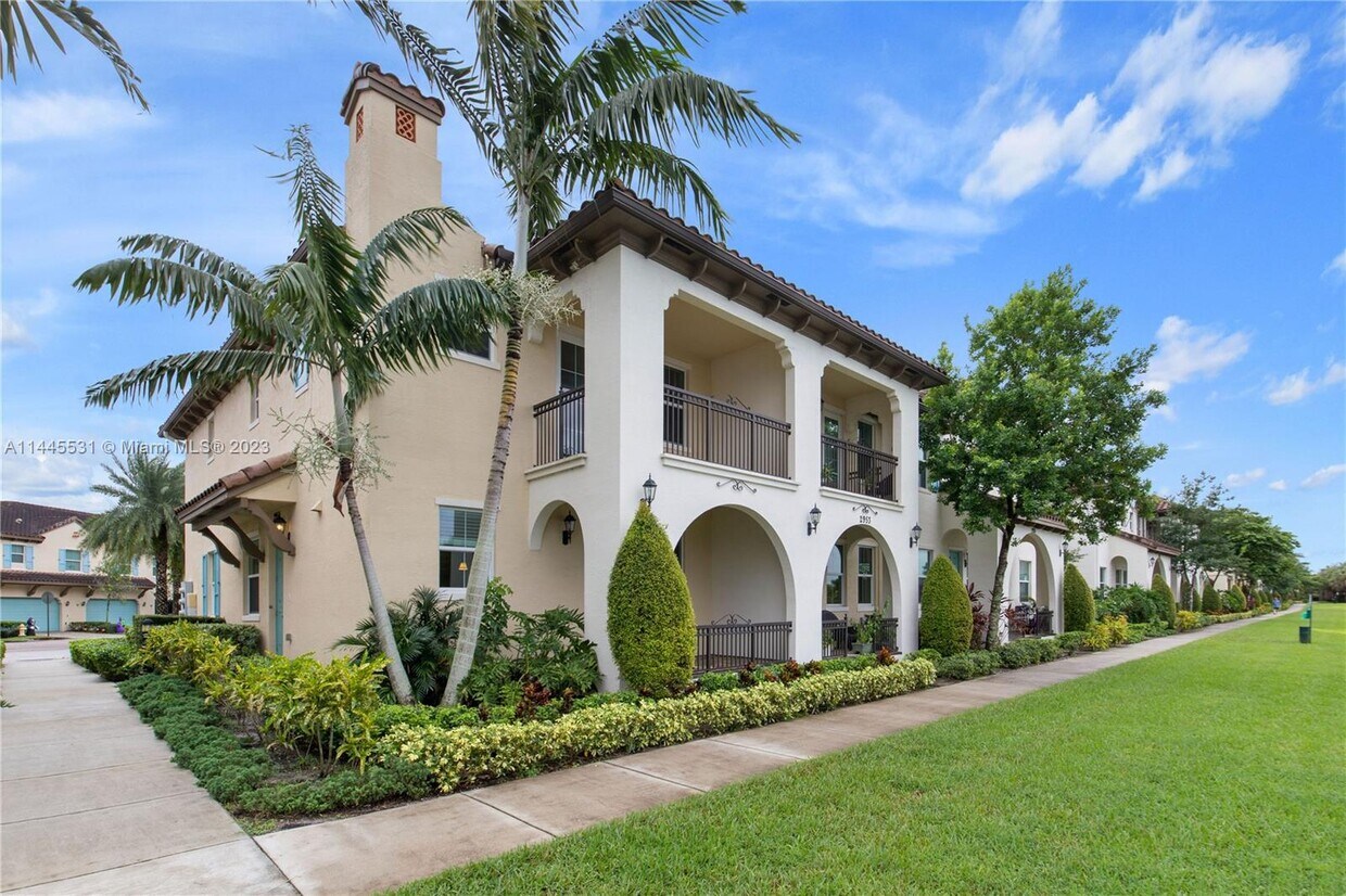 Foto principal - 2955 Tortola Way