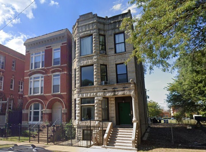 Primary Photo - 4040 S Wabash Ave