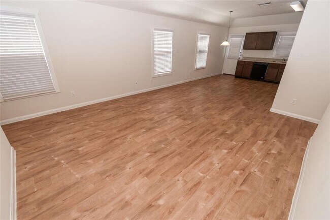 Foto del edificio - 5703 S Brenwood Dr