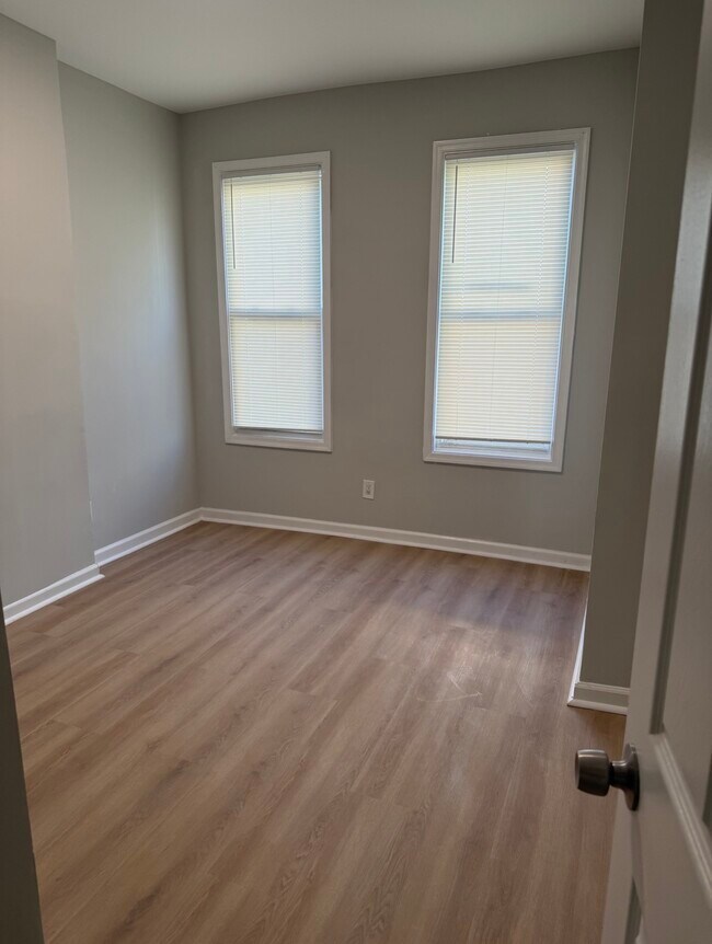 Foto del edificio - 2630 N Bancroft St