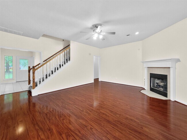 Foto del edificio - 3522 White Oak Point Dr