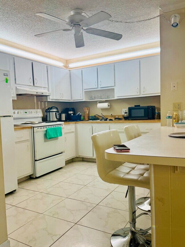 Foto del edificio - 3491 La Jardin Ct