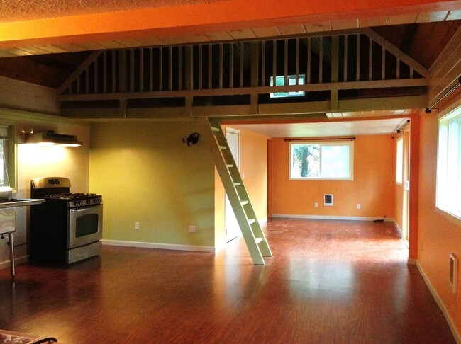 Foto del edificio - 28055 NW Bacona Rd